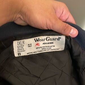 Men’s heavy weight navy blue jacket (used)